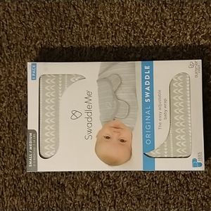 Swaddle Me original swaddler size small